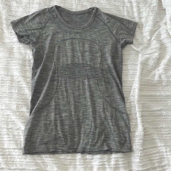 LULULEMON SWIFTLY - Picture 2 of 4